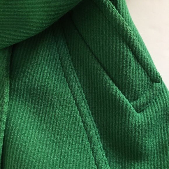 Lively Green Jacket - Picture 3 of 10